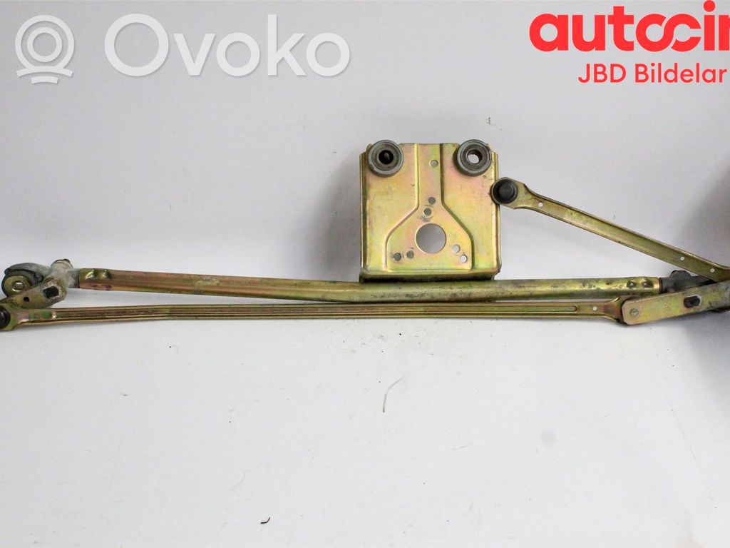 Saab 9-5 Front wiper linkage 