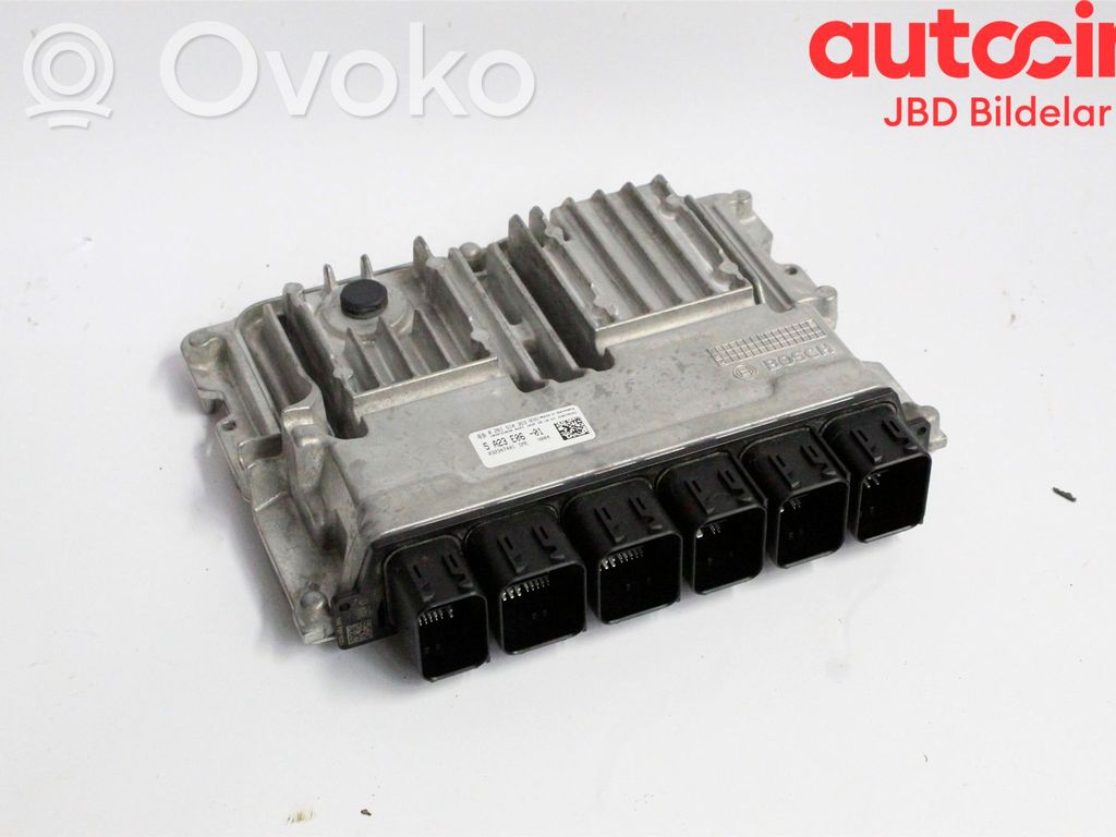 Unité de commande / module d'injection   12145A059D6,0261S103G3