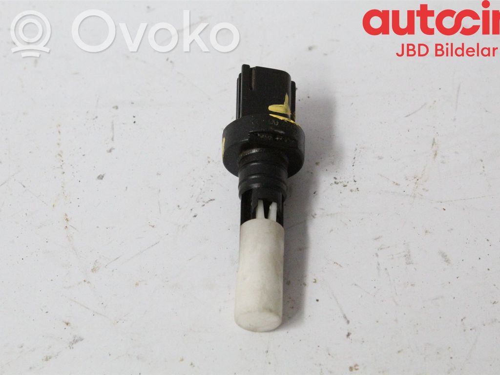 Volvo V70 Windshield washer fluid level sensor 
