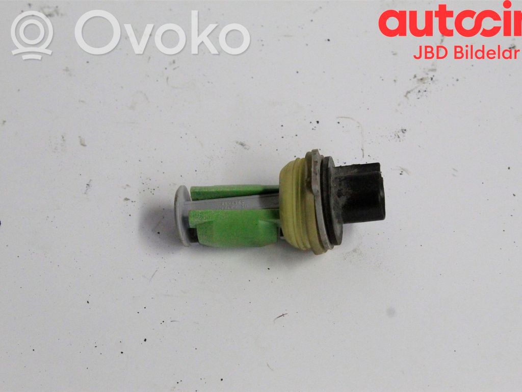 Ford Kuga II Windshield washer fluid level sensor 