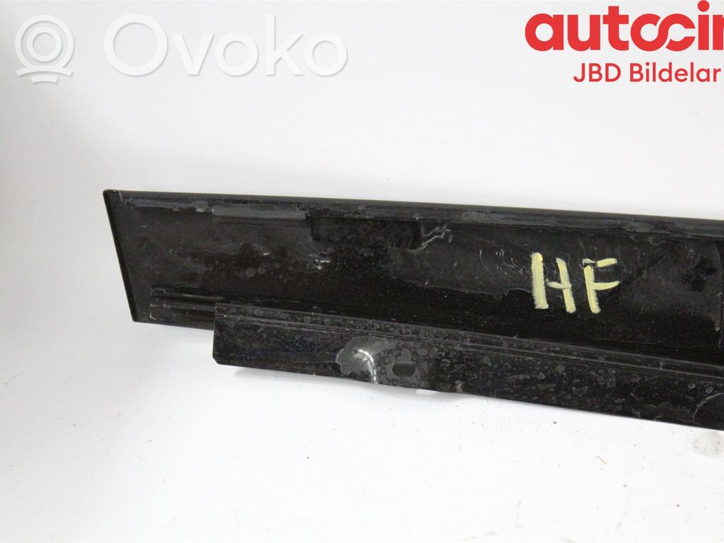 Volvo XC70 Front door trim (molding) 