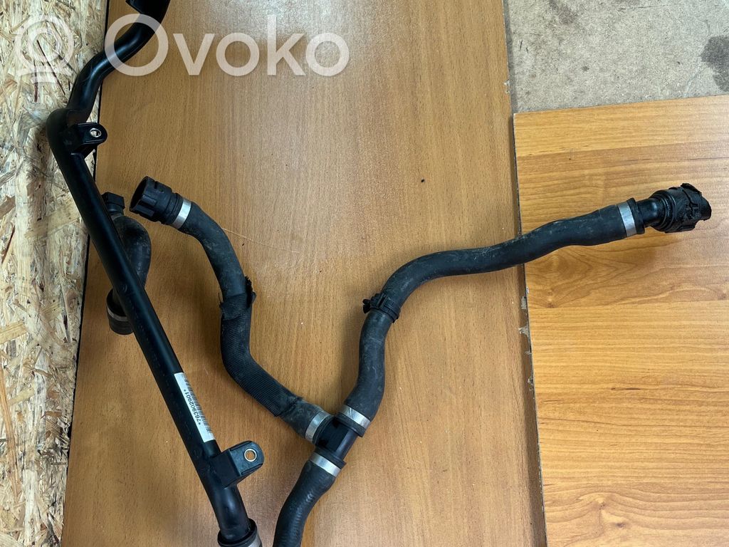 BMW 3 E90 E91 Engine coolant pipe/hose 