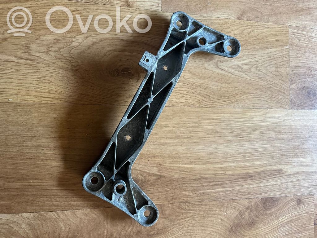 BMW 3 E92 E93 Gearbox mounting bracket 
