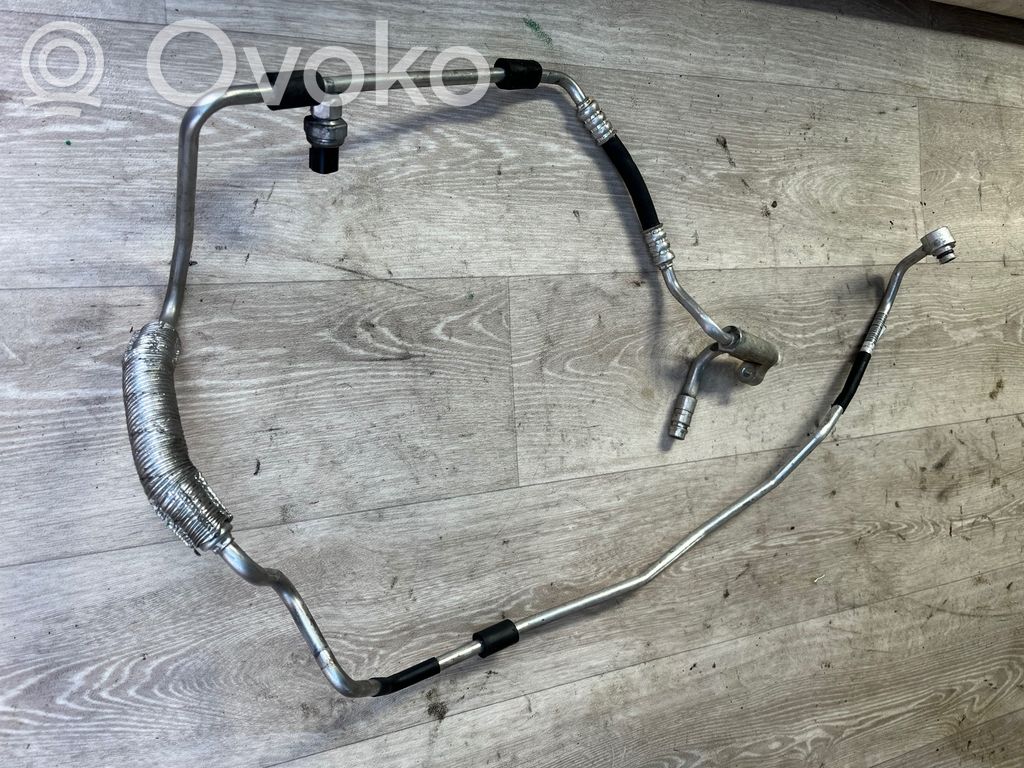 BMW X1 E84 Ilmastointilaitteen putki (A/C) 