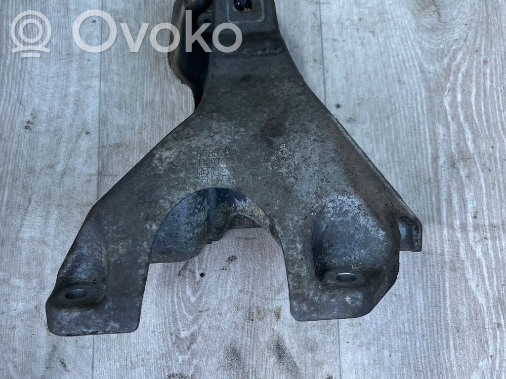 BMW X1 E84 Engine mounting bracket 