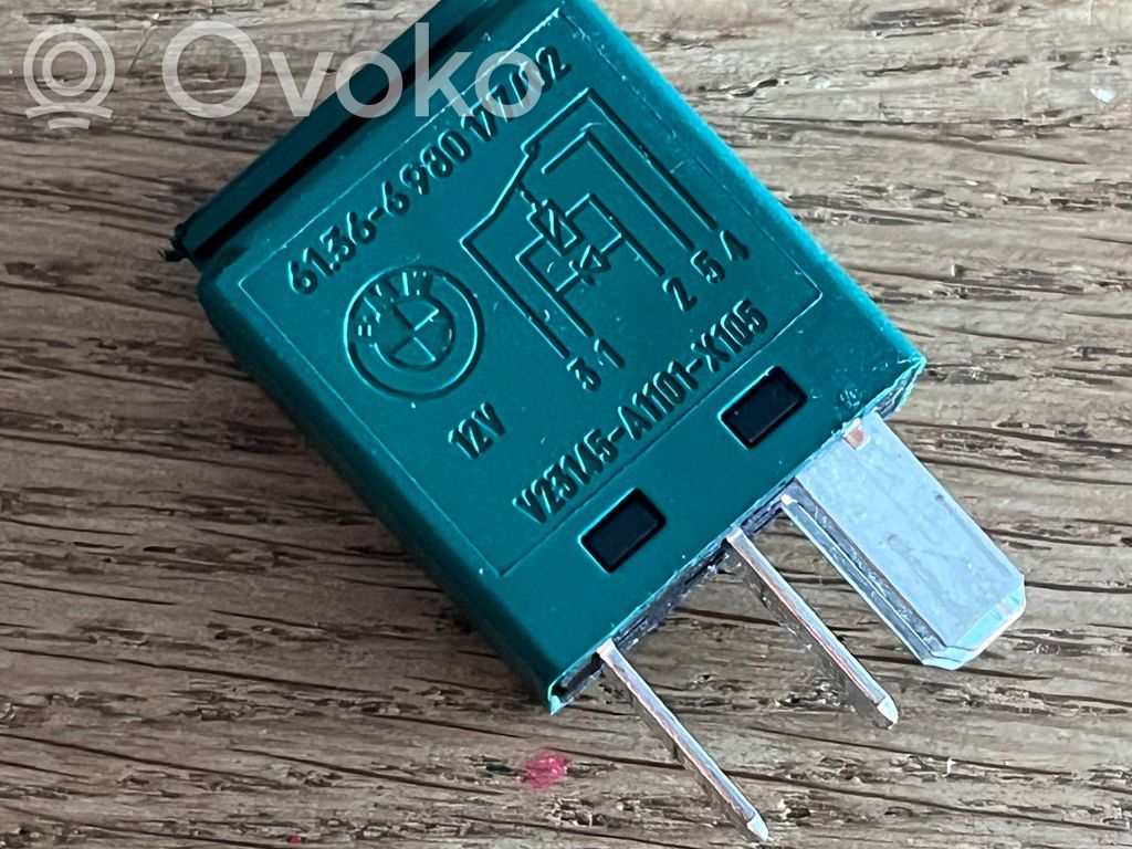 BMW 3 E90 E91 Other relay 