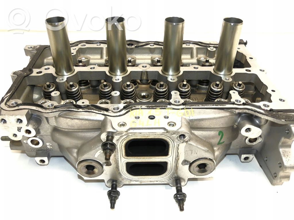 Culata del motor   2211108200