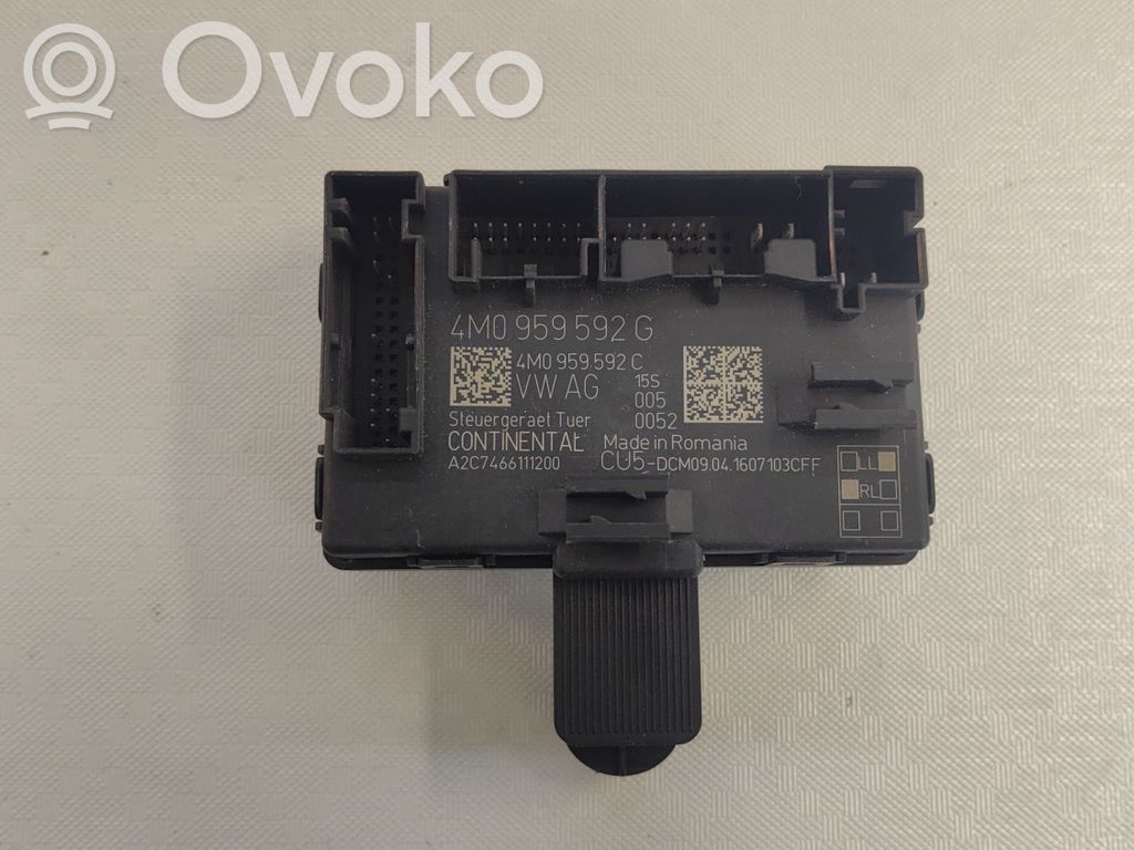Audi Q7 4M Door control unit/module 