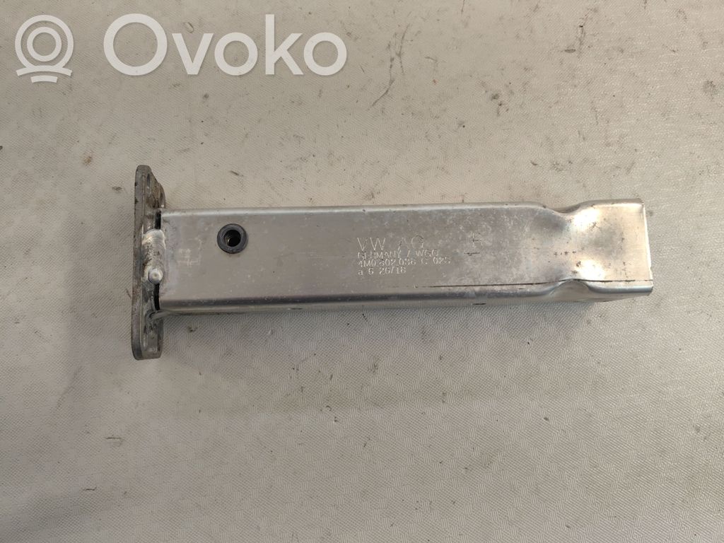 Audi Q7 4M Support, fixation radiateur 