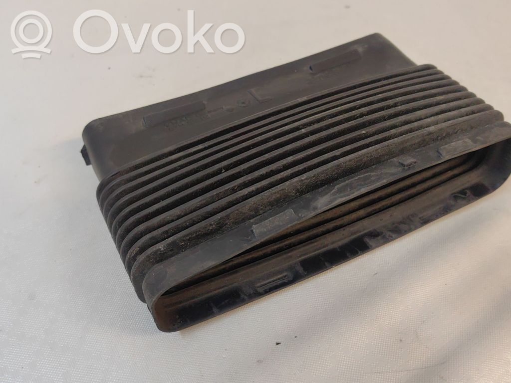 Audi Q7 4M Część rury dolotu powietrza 