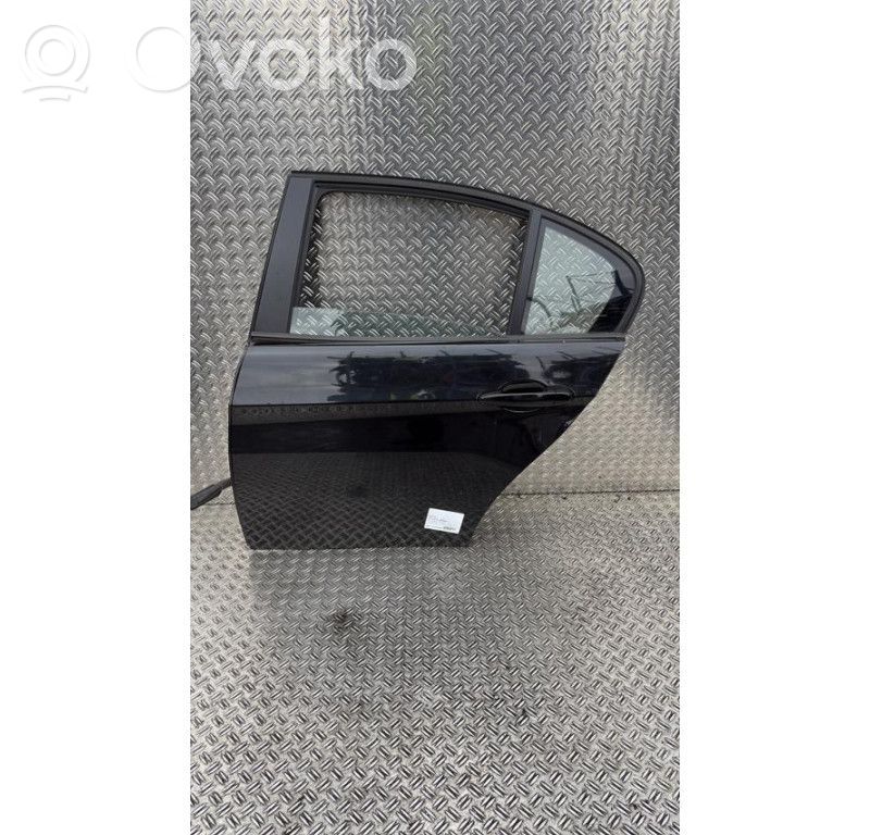 Aizmugurējās durvis   41007203647