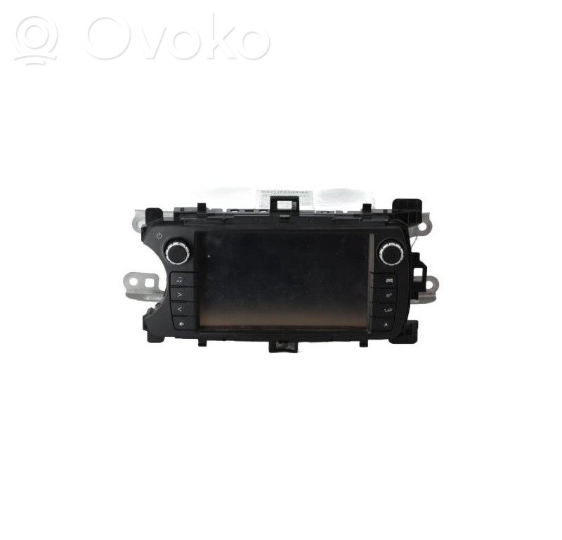 Toyota Yaris Radio/CD/DVD/GPS head unit 