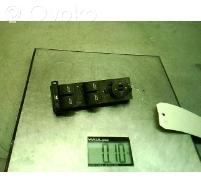 Ford Focus Electric window control switch 
