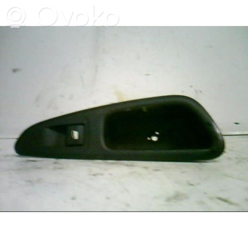 Peugeot 308 Electric window control switch 
