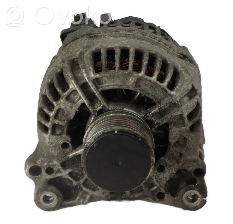 Volkswagen Polo IV 9N3 Generatore/alternatore 