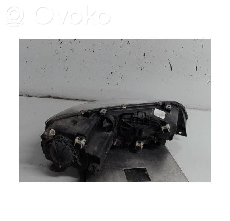Scheinwerfer   GJ6E51041C