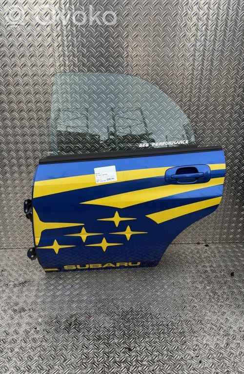 Subaru Impreza III Задняя дверь