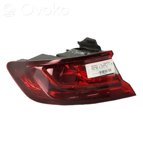 Renault Megane IV Задний фонарь в кузове