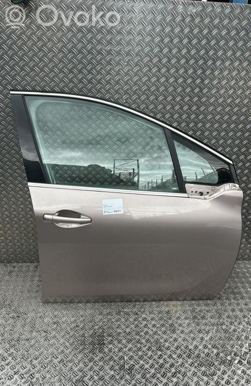 Peugeot 208 I Puerta delantera