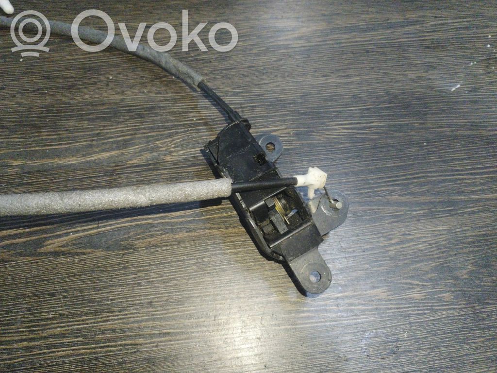 Aizmugurējā pārsega slēdzene   51247149630,988585107,16367210
