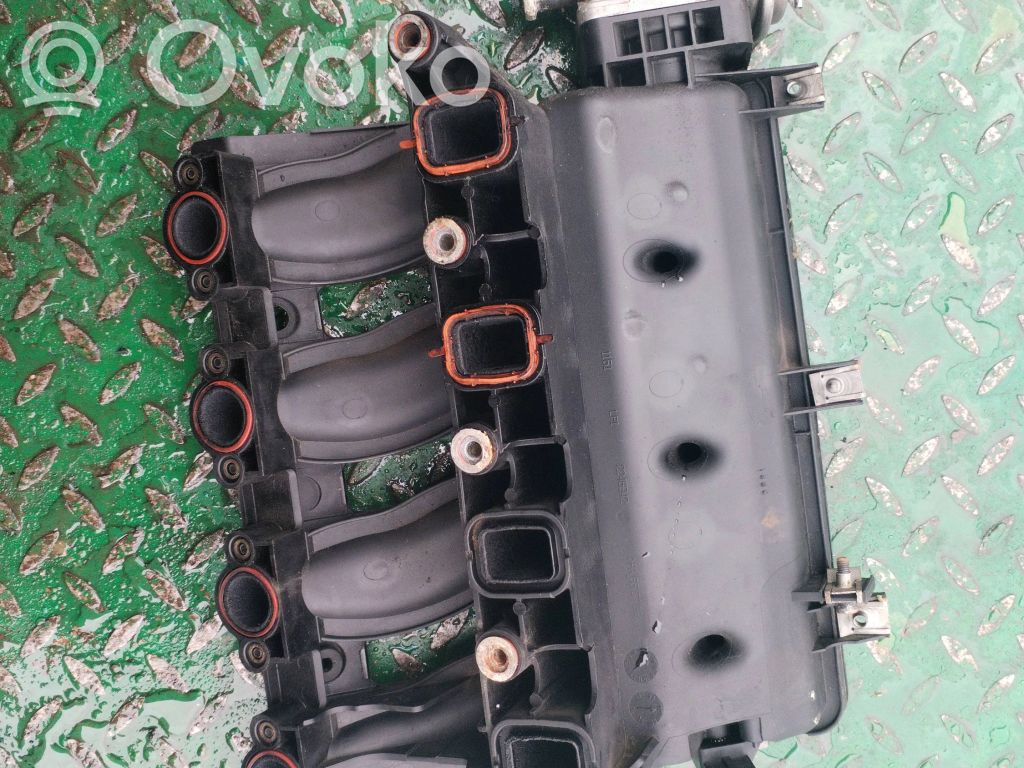Intake manifold   2245942