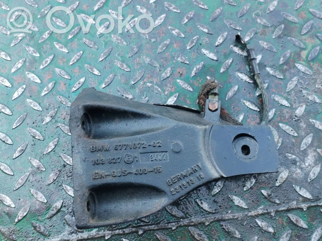 Variklio tvirtinimo kronšteinas   6771072,03827,760S400