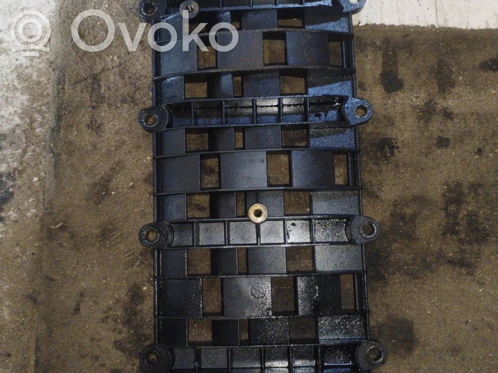 Oil sump   7793900