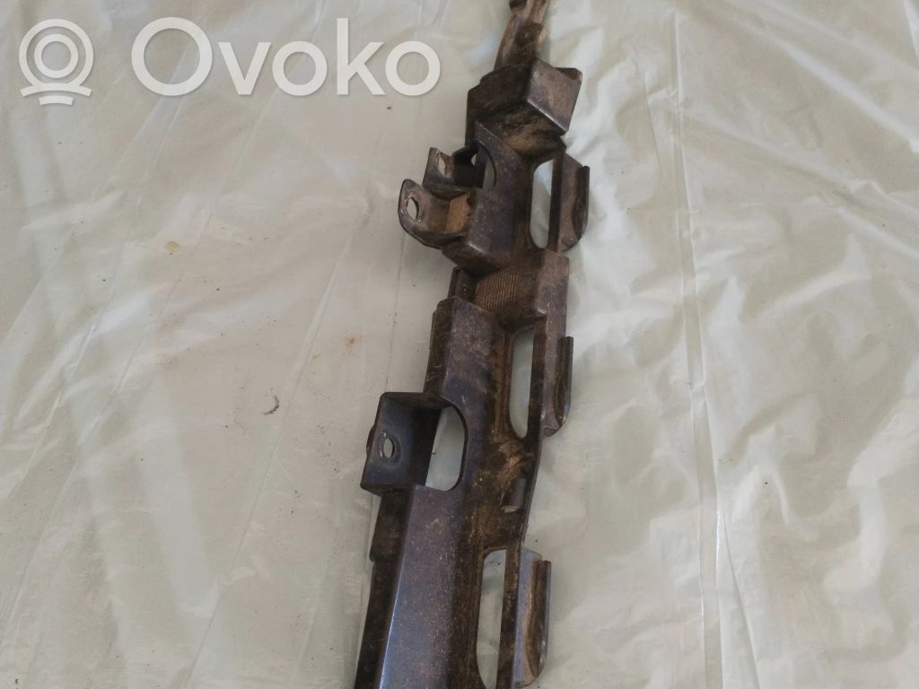 Rear bumper mounting bracket   7030613