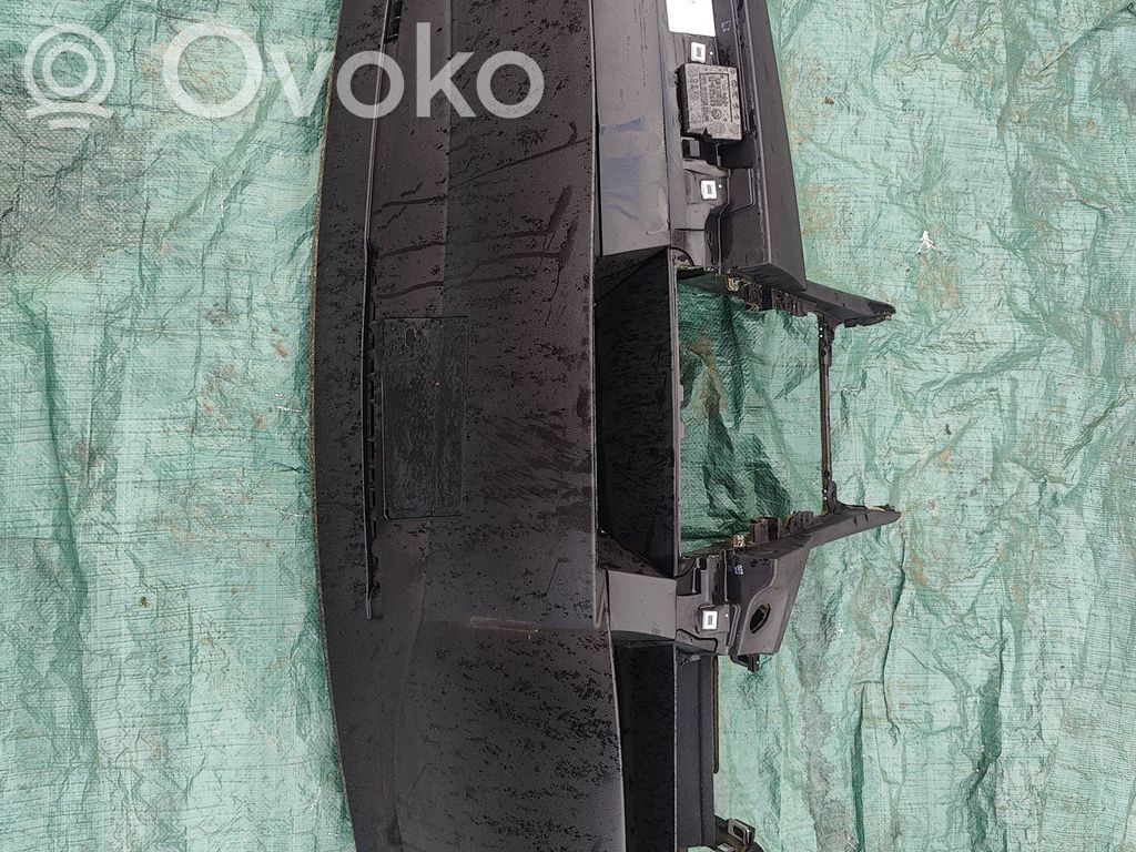 BMW 5 E60 E61 Panelė 