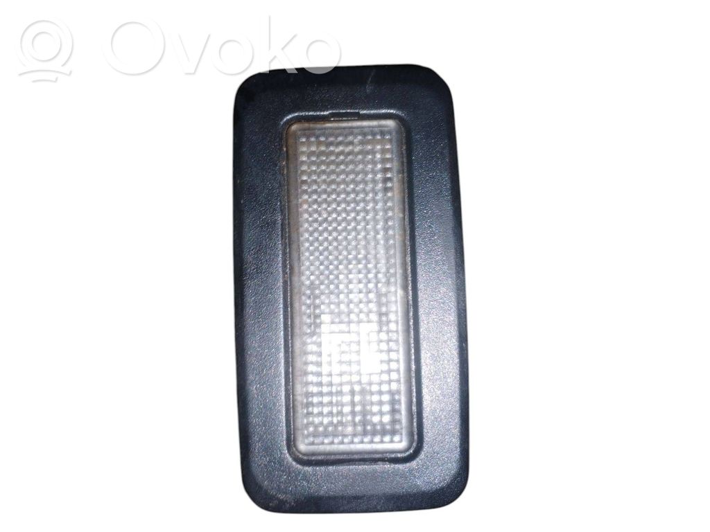 Luz del asiento trasero   9130836