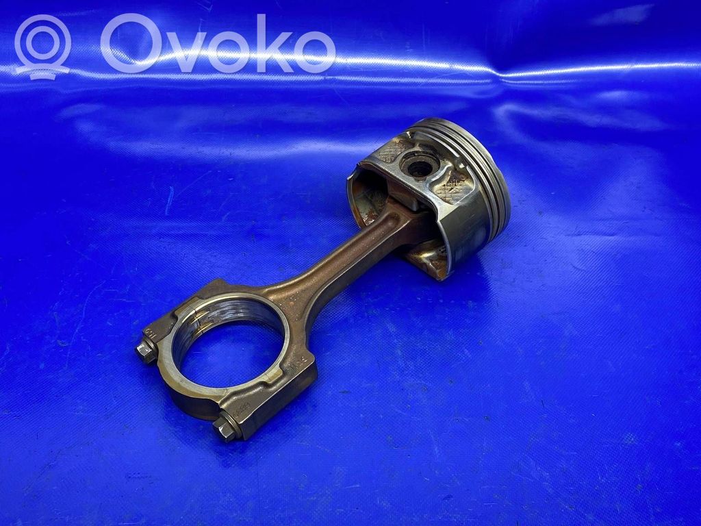 Opel Antara Kolben mit Pleuel 