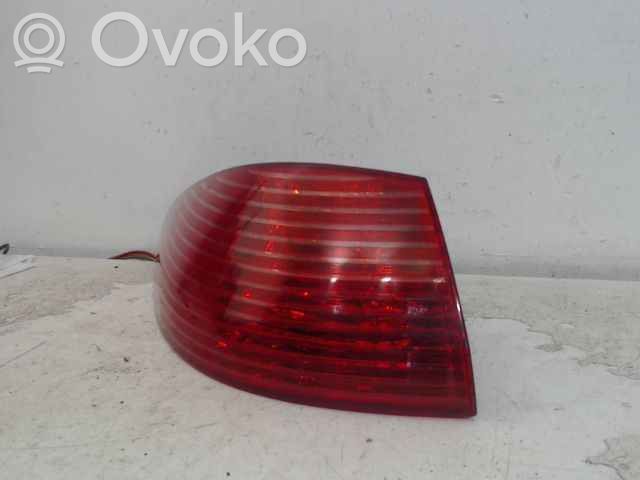 Peugeot 607 Rear/tail lights 