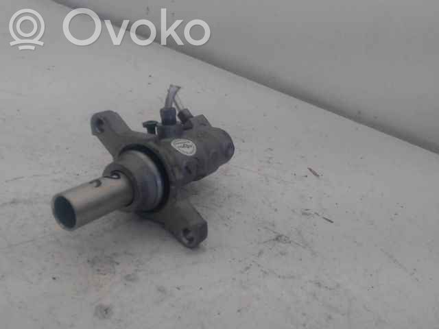 Renault Clio V Master brake cylinder 