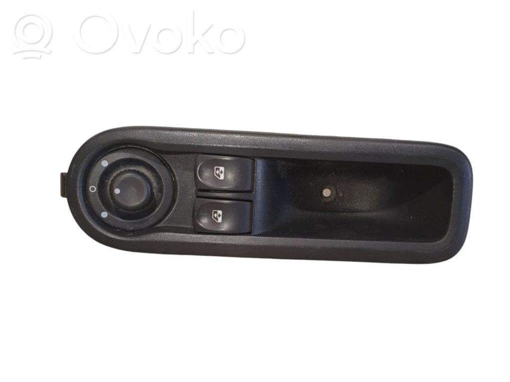 Renault Twingo II Electric window control switch 