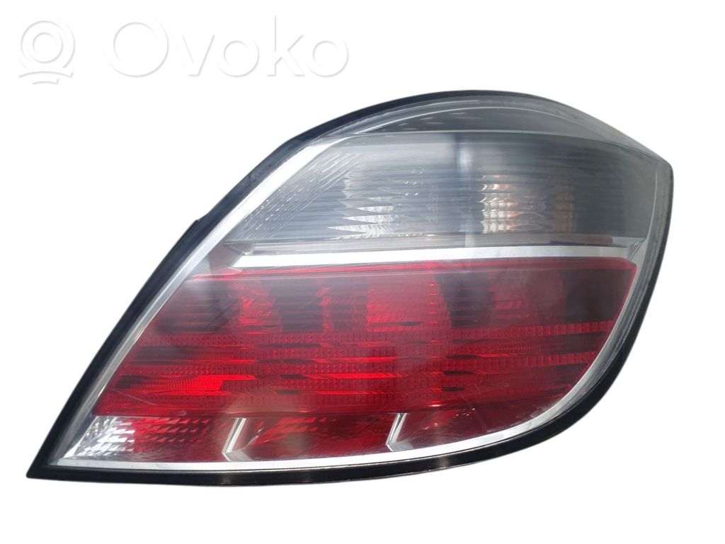 Opel Astra H Galinis žibintas kėbule 