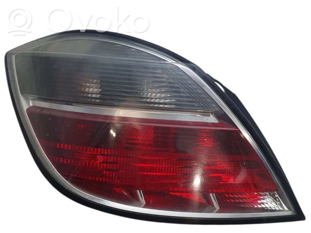 Opel Astra H Galinis žibintas kėbule 