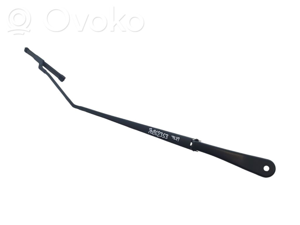 Renault Clio V Front wiper blade arm 