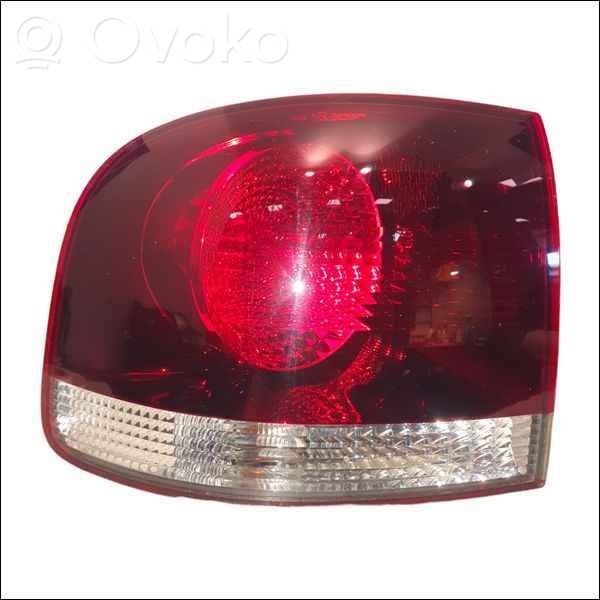 Volkswagen Touareg I Rear/tail lights 