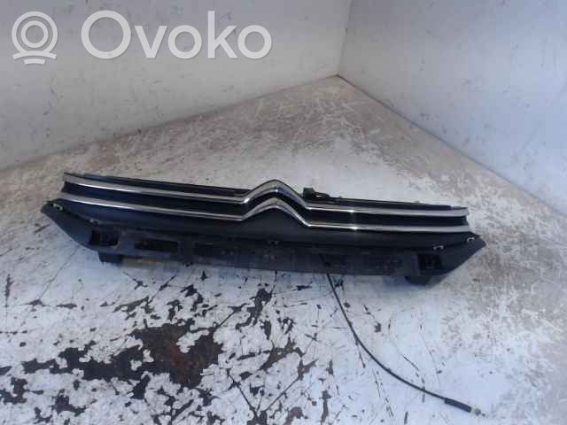Citroen C3 Front bumper upper radiator grill 