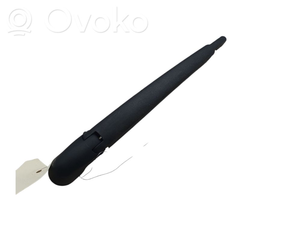 Fiat 500 Ramię wycieraczki szyby tylnej 