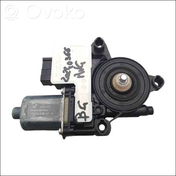 Seat Arona Silnik regulatora szyby drzwi przednich 