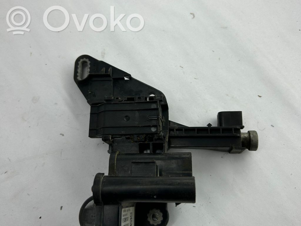 BMW 3 F30 F35 F31 Plusa vadu savienošanas mezgls 