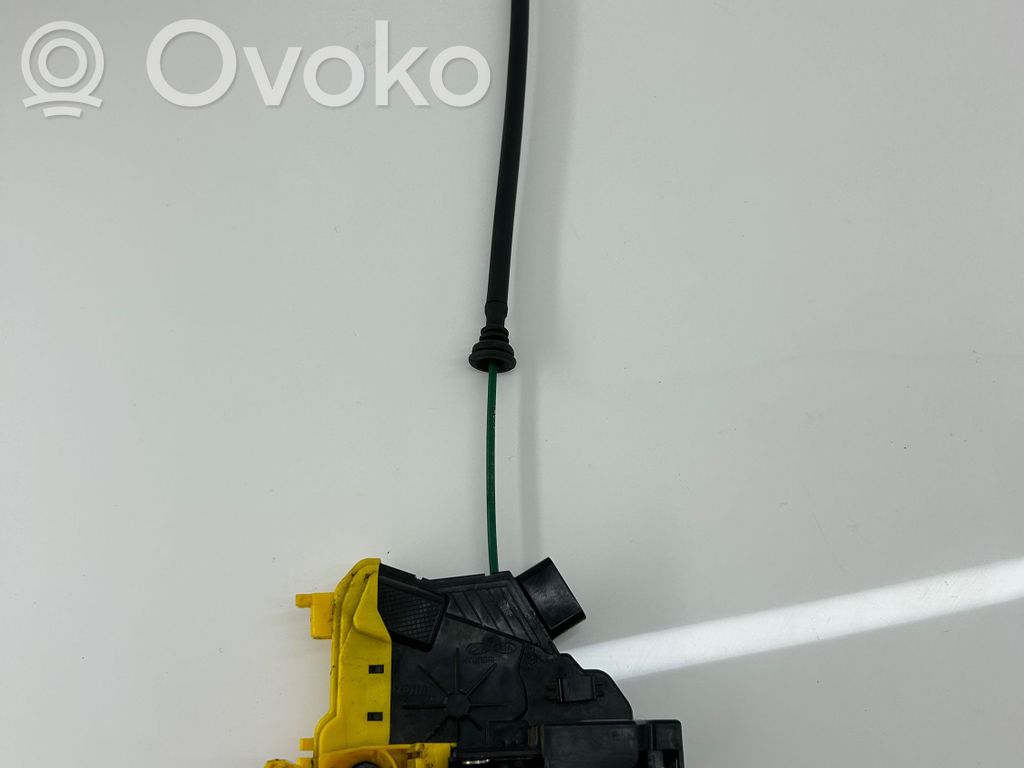 KIA Pro Cee'd II Etuoven lukko 