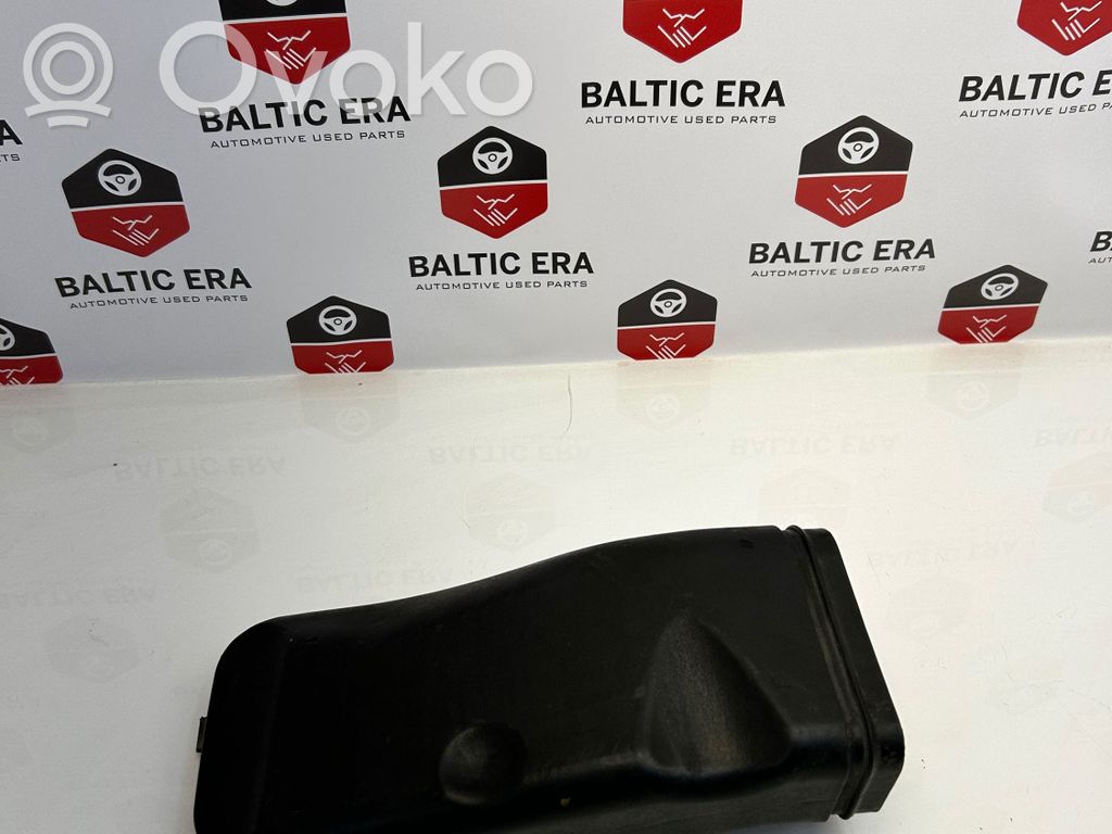 BMW 3 E90 E91 Air intake duct part 