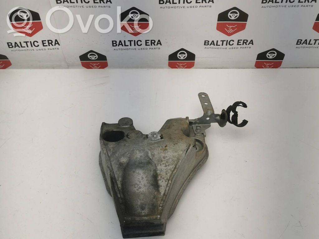 BMW 3 F30 F35 F31 Engine mounting bracket 