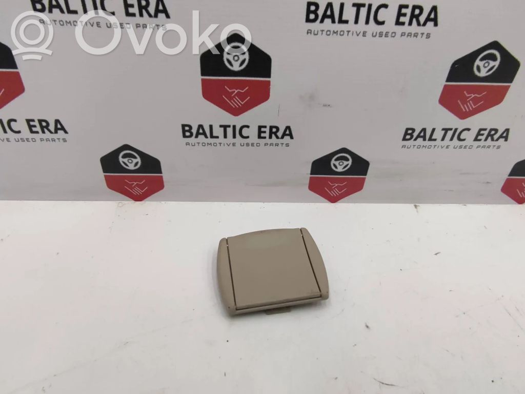 BMW 5 F10 F11 Plastikowe elementy podsufitki 