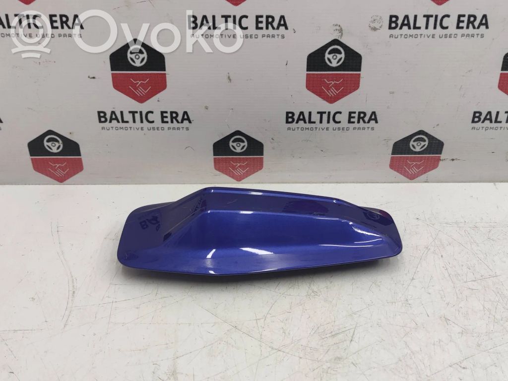 Osłona anteny dachowej GPS   9825042,17665210,26923