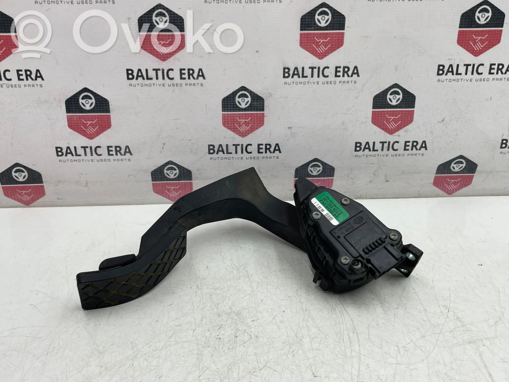Audi A8 S8 D3 4E Accelerator throttle pedal 