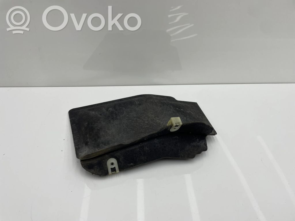 BMW 5 G30 G31 G38 Osłona tylna podwozia pod bagażnik 