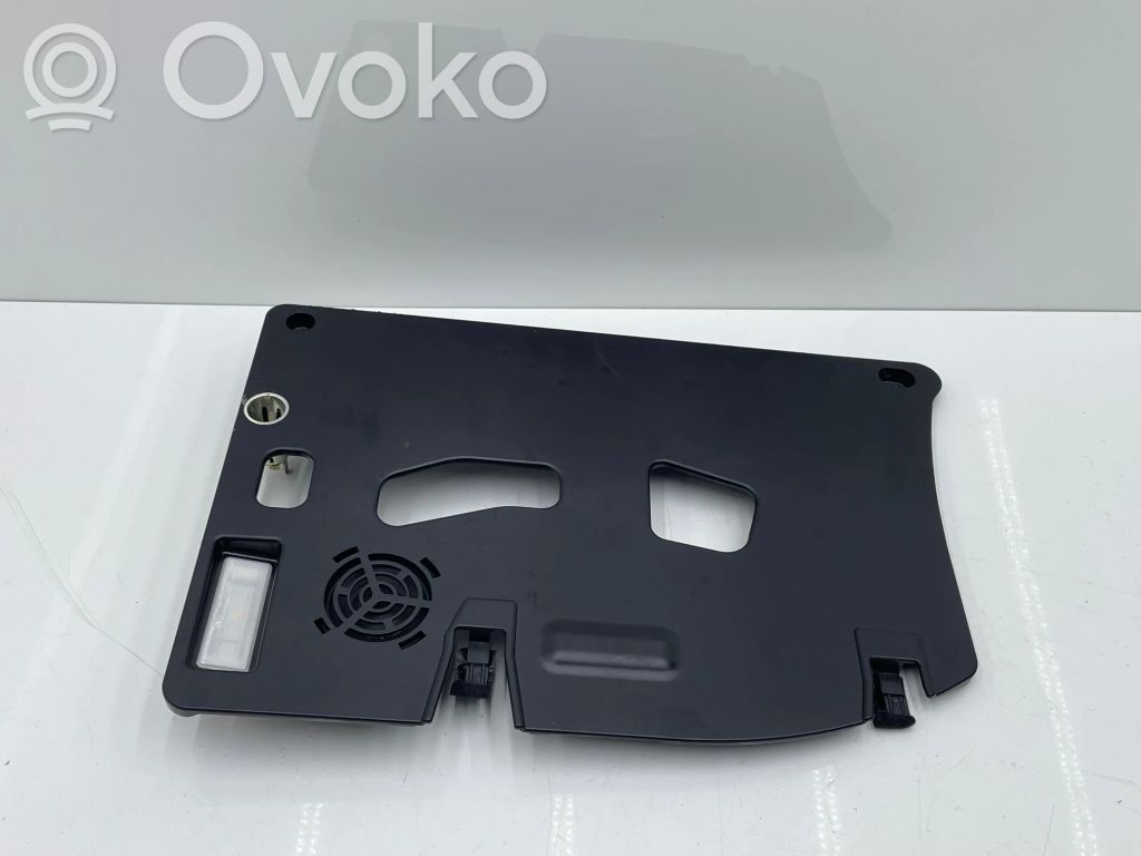 BMW 2 F46 Element deski rozdzielczej / dół 